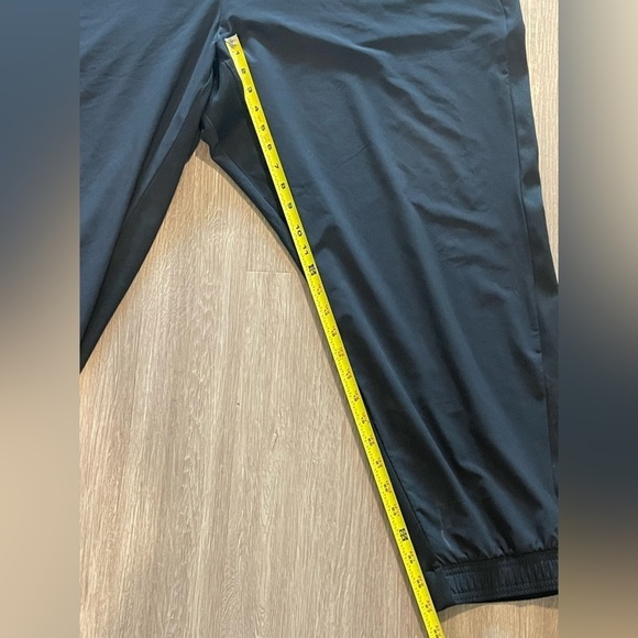 Athleta Women’s BROOKLYN LEGACY MID RISE JOGGER Size 24 Black Athleisure Workout - Picture 15 of 16